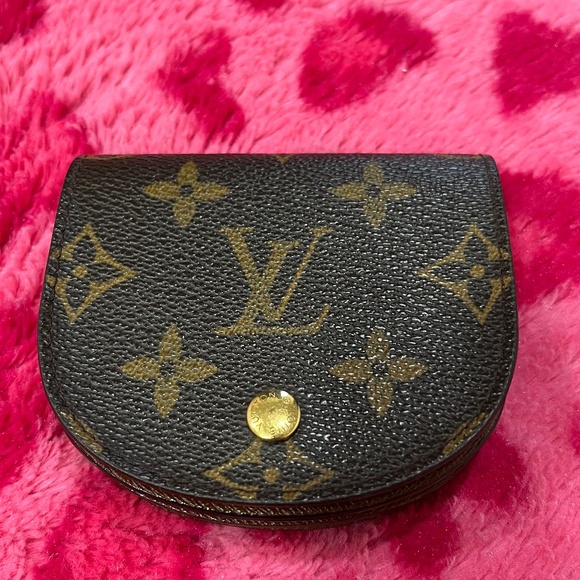 Coin Purse - Picture 11 of 12